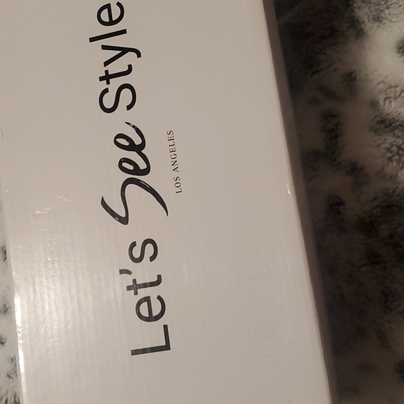 Let's see style sandals size 10 NEW - Picture 2 of 6